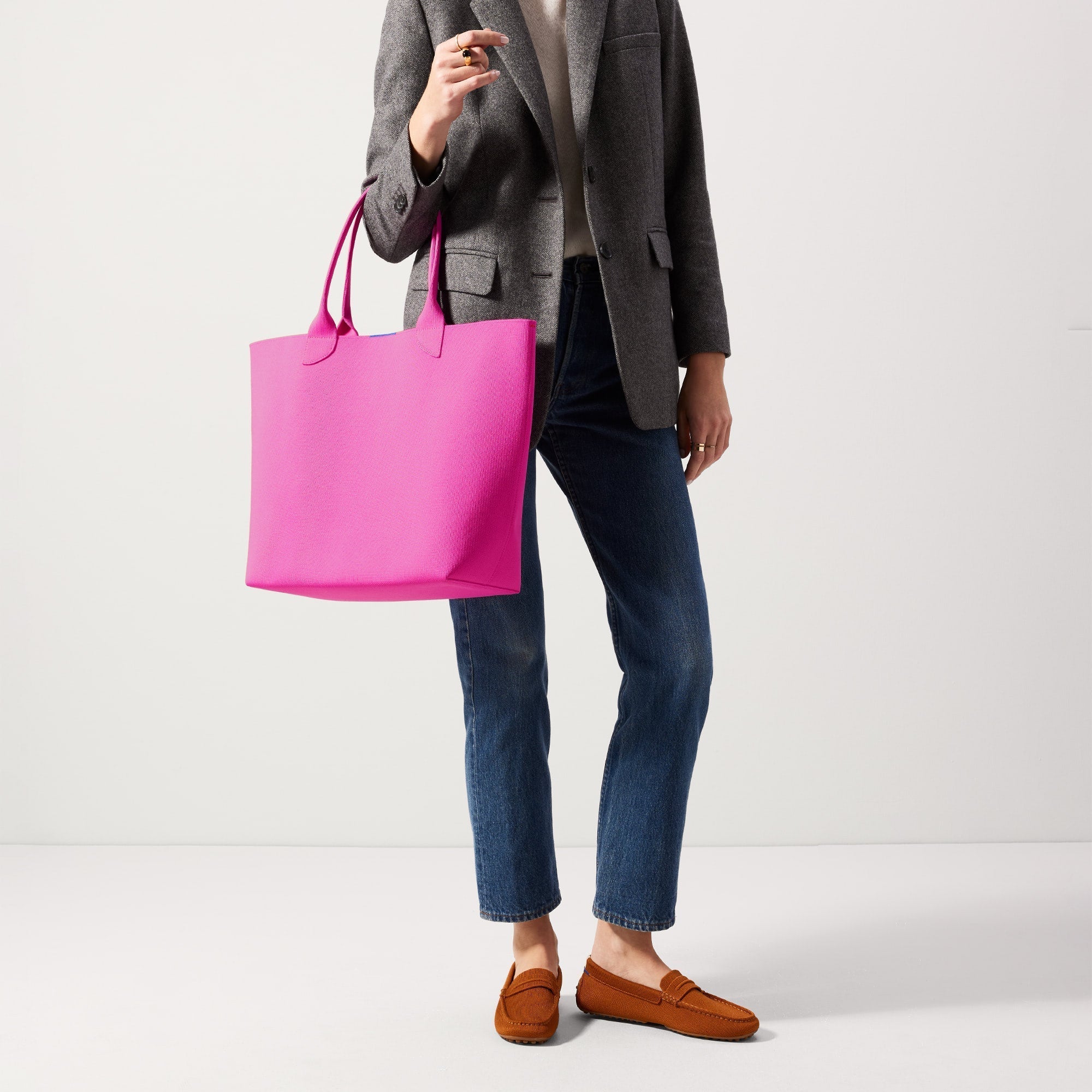 The Lightweight Tote - Dragon Fruit - Image 4