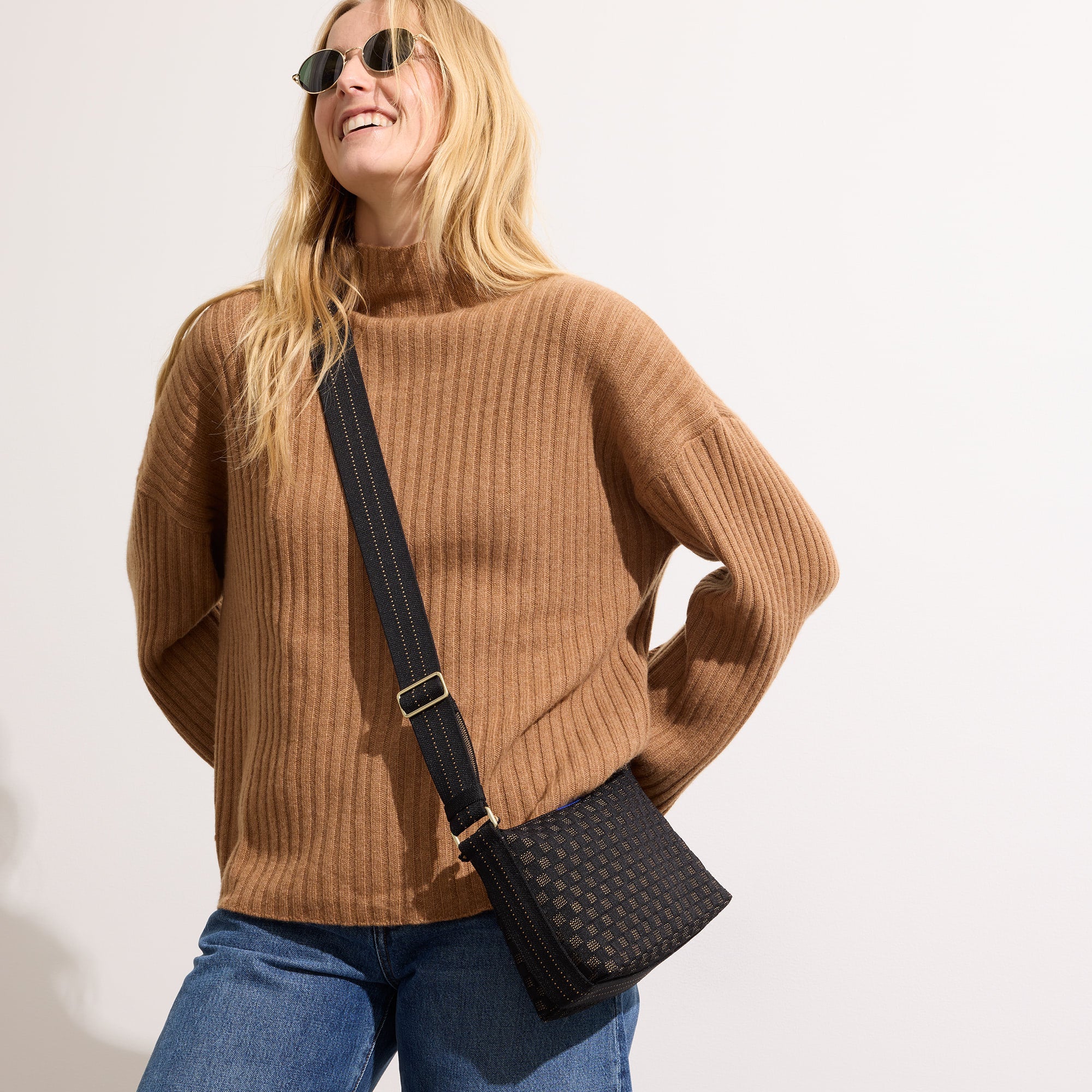The Casual Crossbody - Night Song - Image 4