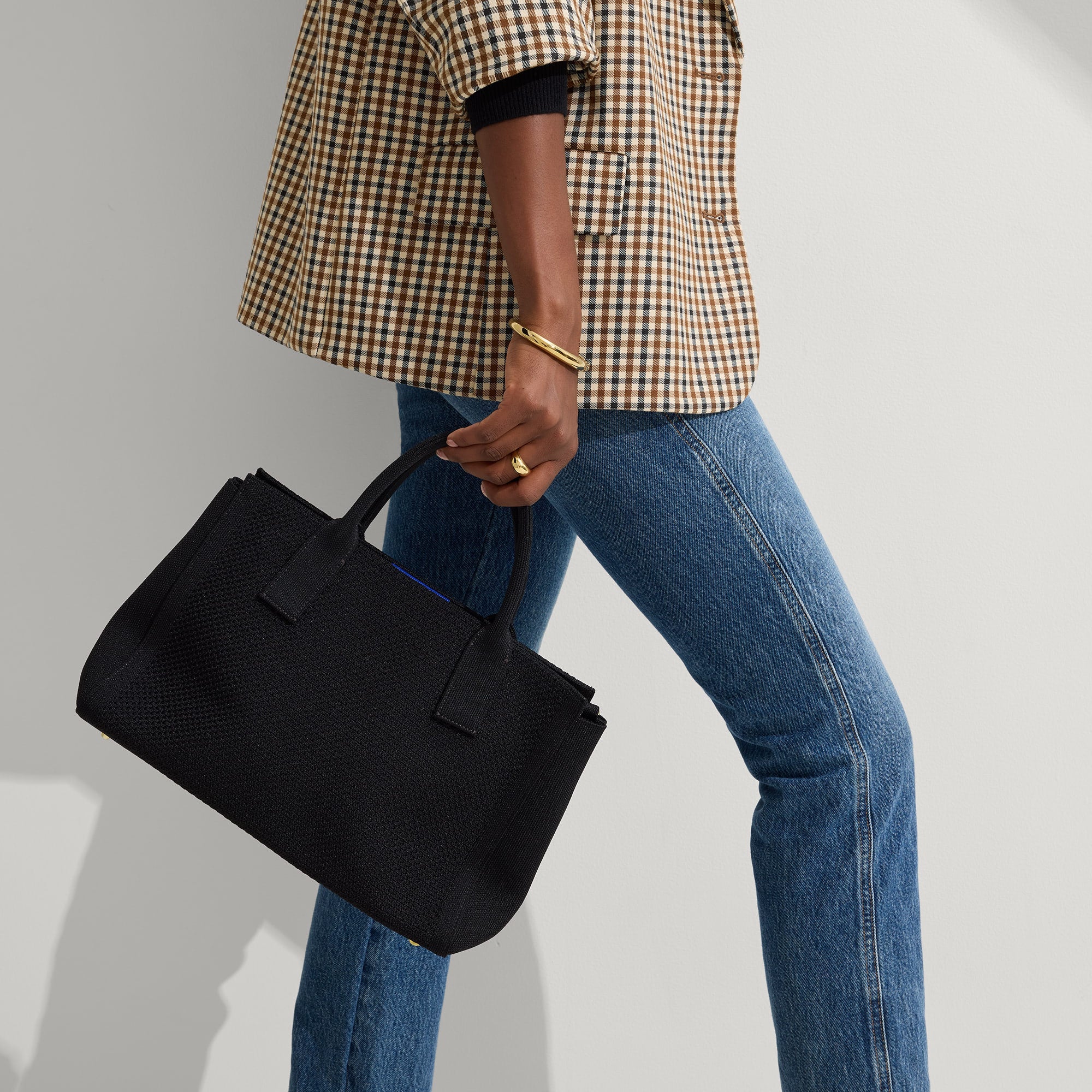 The Classic Handbag - Black - Image 3